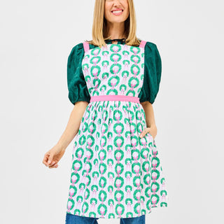 Rosy Wreaths Apron