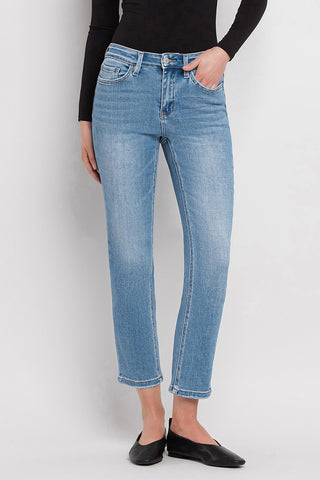 Jeanne Slim Straight Jeans