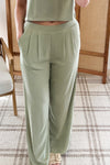 Aviana Pants in Olive