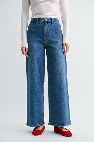 Zoe Trousers in Medium Wash