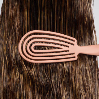 Detangling Flexi Brush in Terracotta // Kitsch