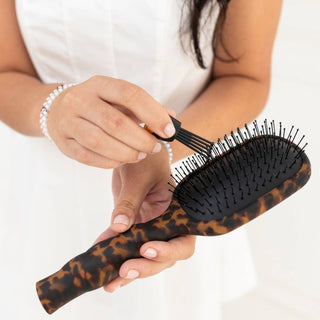 Detangler Brush in Tortoise