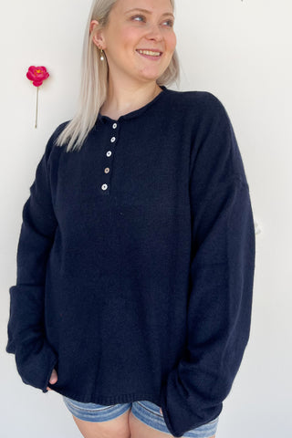 Henley Pullover Sweater in Midnight