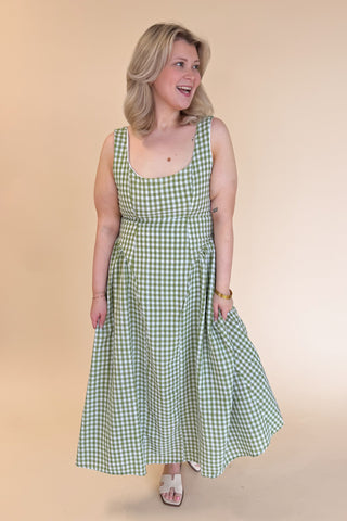 Kassandra Dress in Green