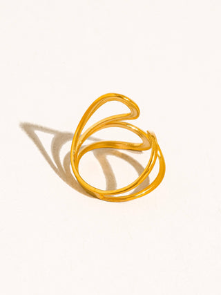Parvella Ring