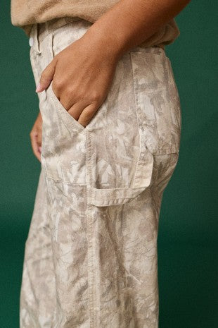 A Change of Scenery Cargo Pants