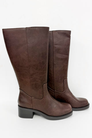 Belvin Boots in Brown
