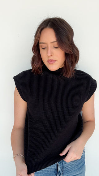 Yaneli Sweater Vest in Black