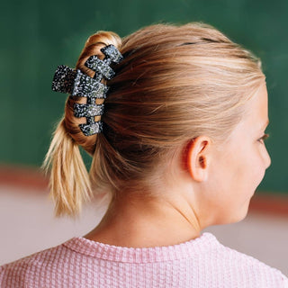 Classic Medium Hair Clip in Study Session