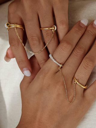Ilyra Chain Ring