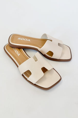 Knit Sandal in Beige