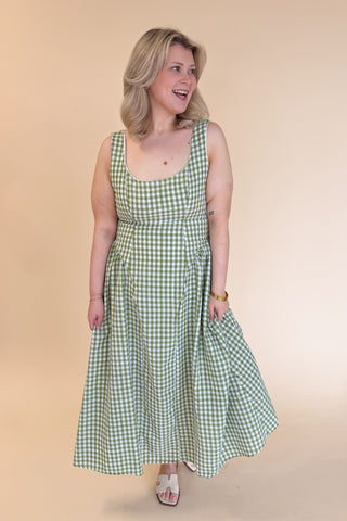 Kassandra Dress in Green