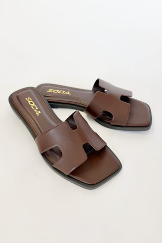 Knit Sandal in Brown