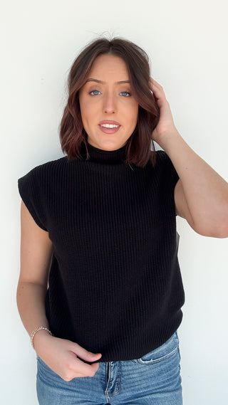 Yaneli Sweater Vest in Black