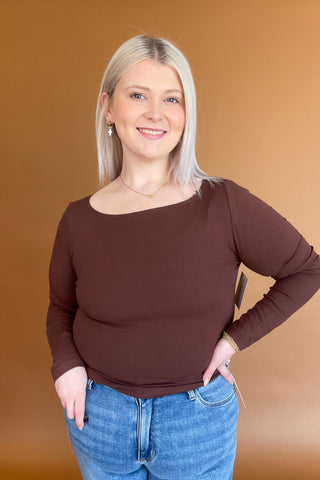 Melanie Top in Mocha