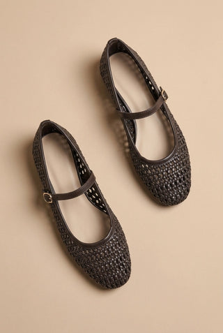 Concinnity Flats In Brown