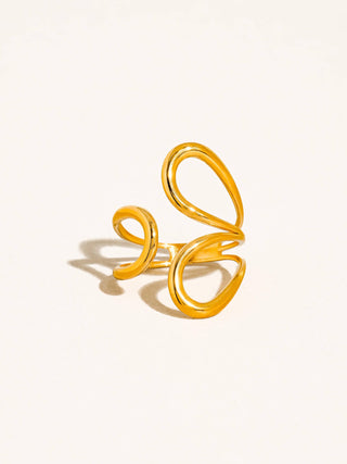 Parvella Ring