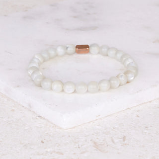 Accent Bracelet in Mother of Pearl