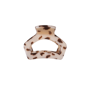 Open Petite Claw Clip in Blonde Tortoise