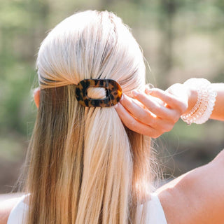 Flat Round Tiny Hair Clip in Tortoise