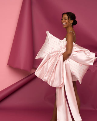 Satin Pillowcase in Striped Bows - Standard // Kitsch