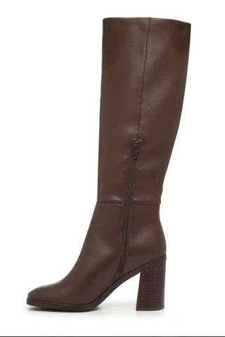 Flapper Boots in Brown // Dolce Vita