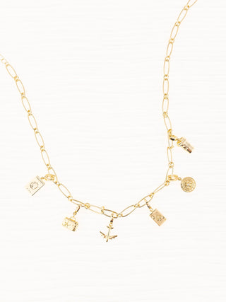 Sophie Charms | Adventure